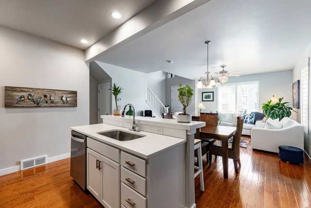 1034 W NARROWS LN, Bluffdale, UT 84065