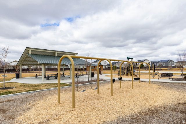 1034 W NARROWS LN, Bluffdale, UT 84065