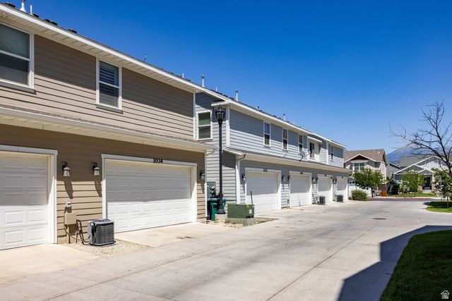 1034 W NARROWS LN, Bluffdale, UT 84065