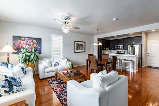 1034 W NARROWS LN, Bluffdale, UT 84065