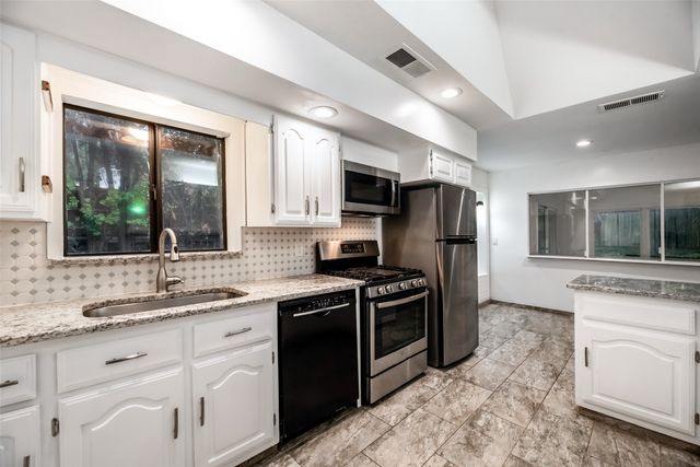 3940 Dalgreen Circle, Dallas, TX 75214