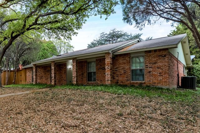 3940 Dalgreen Circle, Dallas, TX 75214