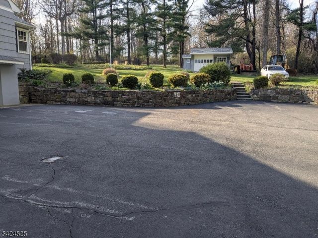 225 Pleasant Hill Rd, Chester Twp., NJ 07836