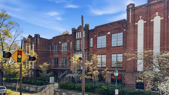 1000 E Martin Luther King Boulevard 203, Chattanooga, TN 37403