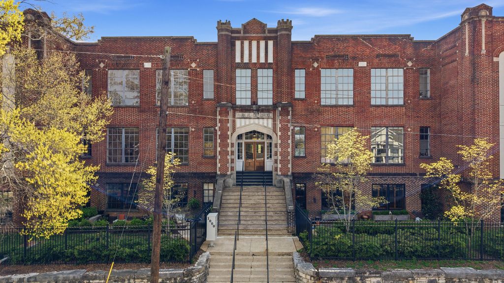 1000 E Martin Luther King Boulevard 203, Chattanooga, TN 37403