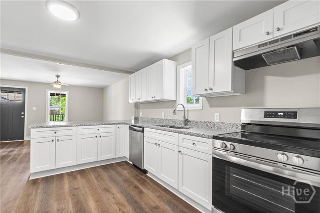 515 W 62nd Street, Savannah, GA 31405