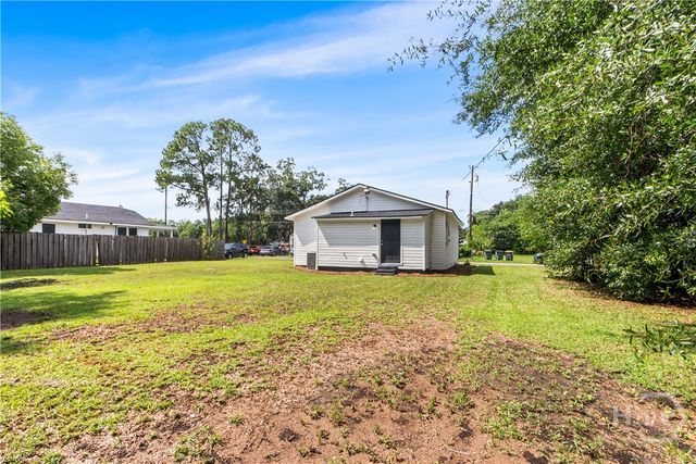 515 W 62nd Street, Savannah, GA 31405