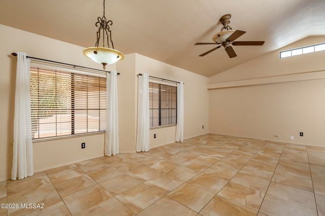 311 E Suntree Street, Oro Valley, AZ 85737