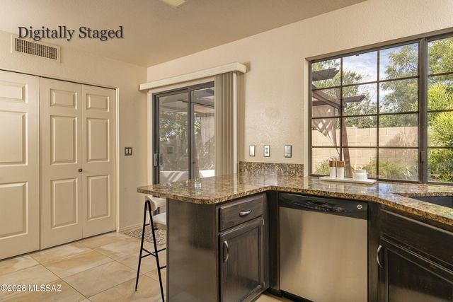 311 E Suntree Street, Oro Valley, AZ 85737