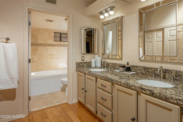 311 E Suntree Street, Oro Valley, AZ 85737