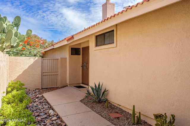 311 E Suntree Street, Oro Valley, AZ 85737