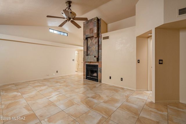 311 E Suntree Street, Oro Valley, AZ 85737