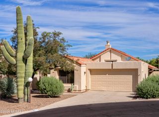 311 E Suntree Street, Oro Valley, AZ 85737