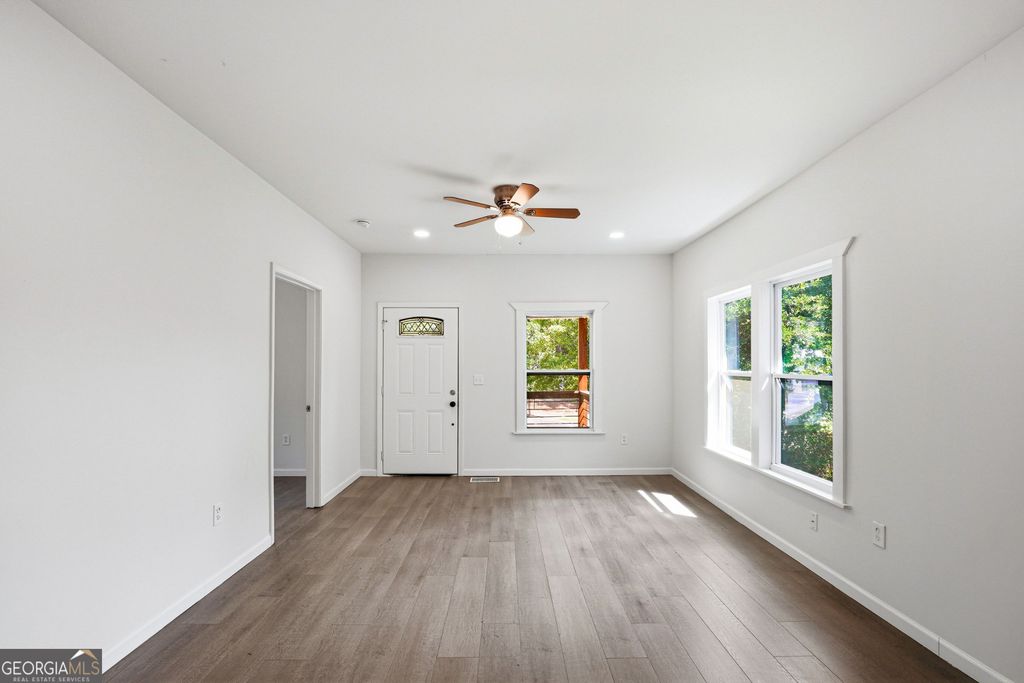1233 Oakland Drive SW, Atlanta, GA 30310 — photo 3