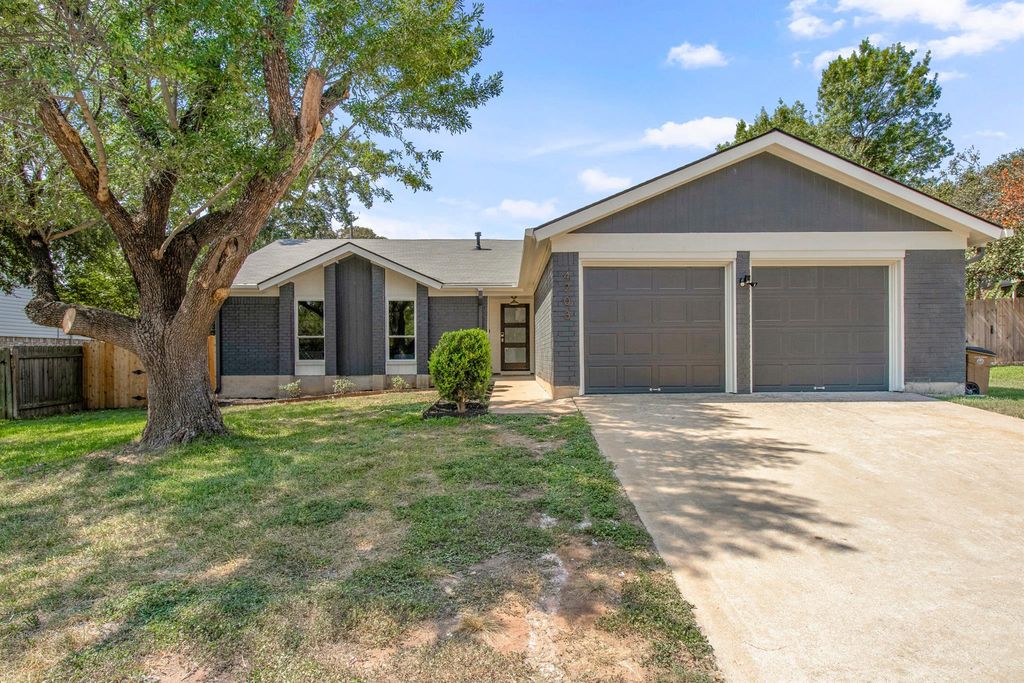 4203 Oak Creek DR, Austin, TX 78727