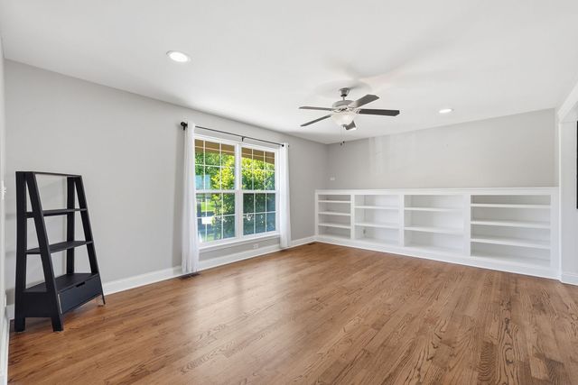26326 W Silver Stream Drive, Channahon, IL 60410
