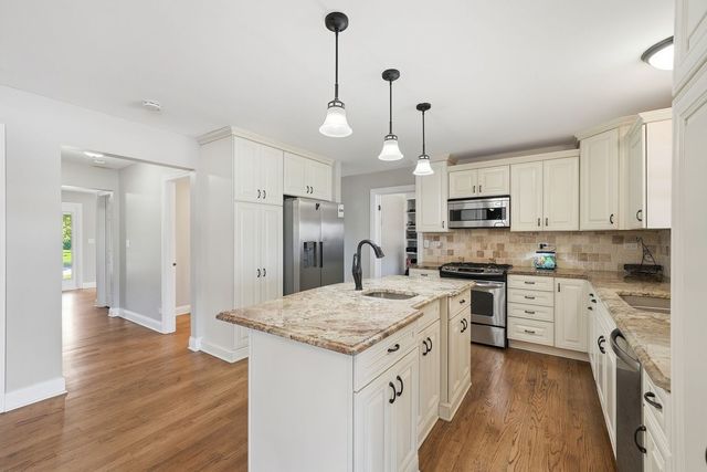 26326 W Silver Stream Drive, Channahon, IL 60410