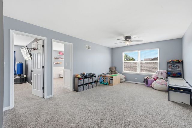26326 W Silver Stream Drive, Channahon, IL 60410