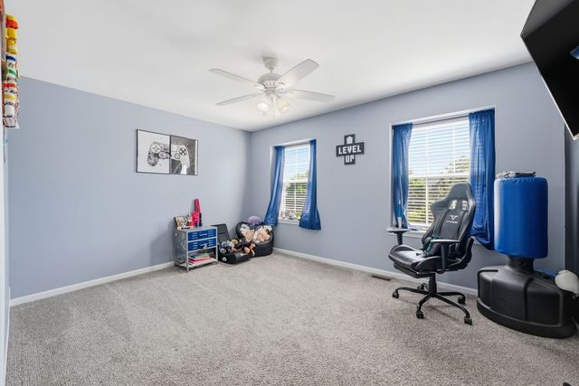 26326 W Silver Stream Drive, Channahon, IL 60410