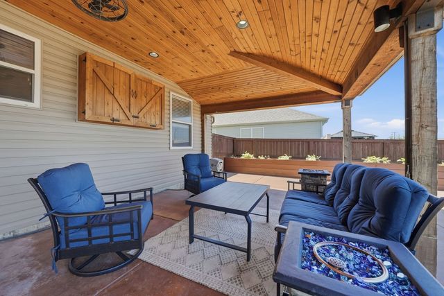 26326 W Silver Stream Drive, Channahon, IL 60410