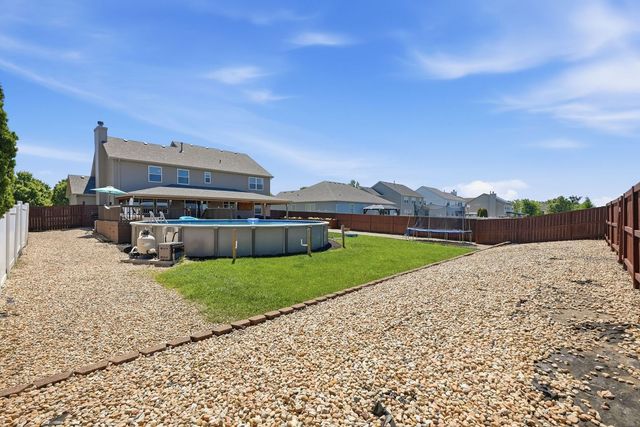 26326 W Silver Stream Drive, Channahon, IL 60410