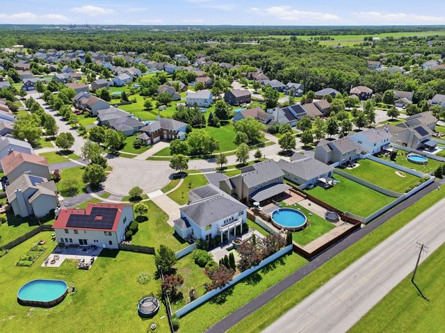 26326 W Silver Stream Drive, Channahon, IL 60410