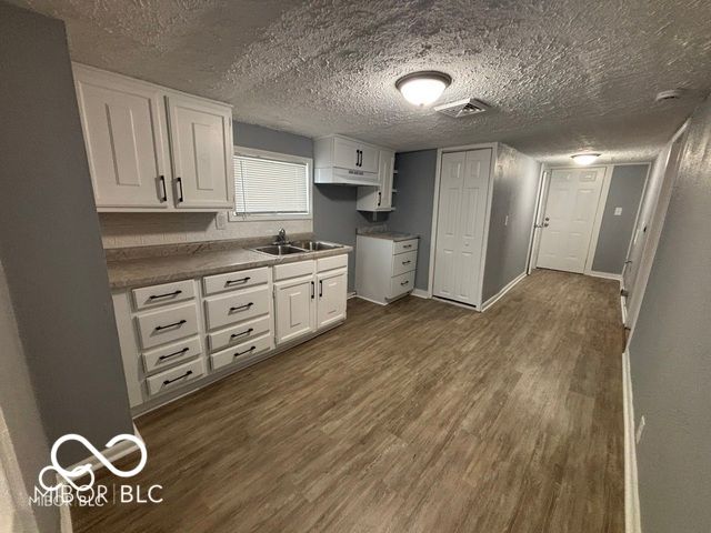 2912-2914 Collier Street, Indianapolis, IN 46241