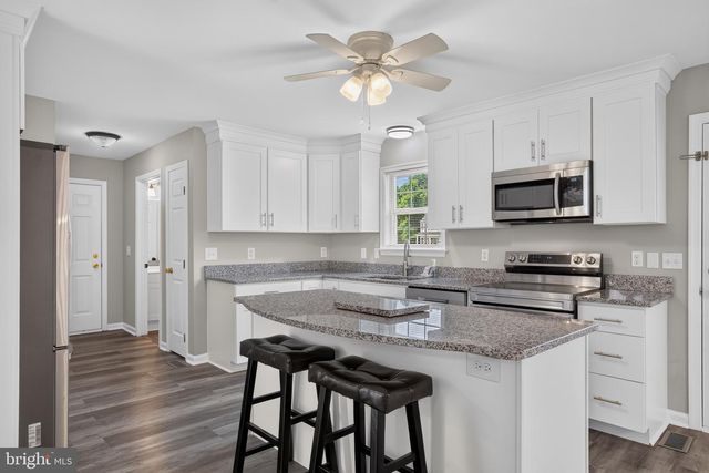 16965 VILLAGE LN, King George, VA 22485