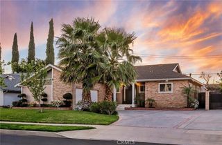 10015 Petit Avenue, North Hills, CA 91343