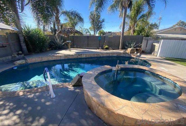 10032 Tamil Rd, Lakeside, CA 92040