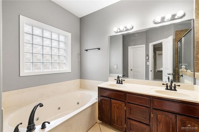 722 Hawthorne Lane, Harlingen, TX 78550