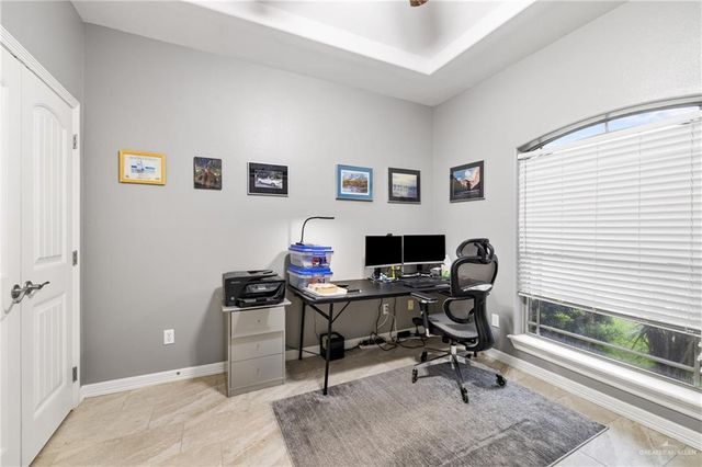 722 Hawthorne Lane, Harlingen, TX 78550