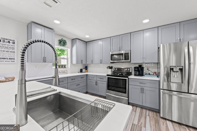 141 Edgewater Drive, Eatonton, GA 31024