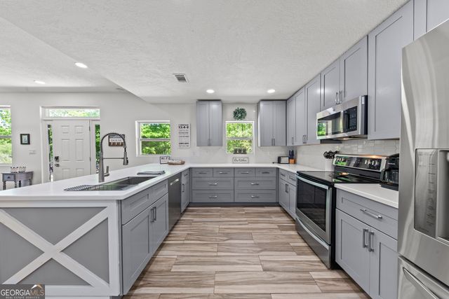 141 Edgewater Drive, Eatonton, GA 31024