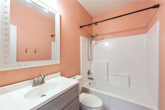 98 Via Barcelona, Rancho Santa Margarita, CA 92688