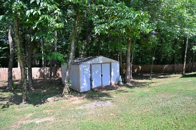 19 Bernice Drive, Trenton, GA 30752