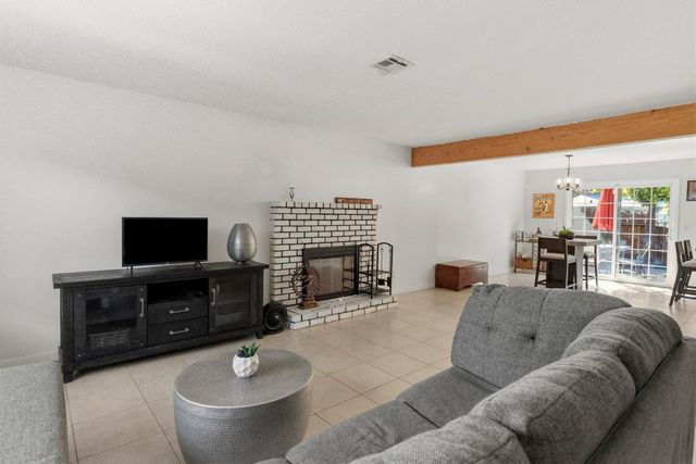 7428 Ranch Ave, Citrus Heights, CA 95610