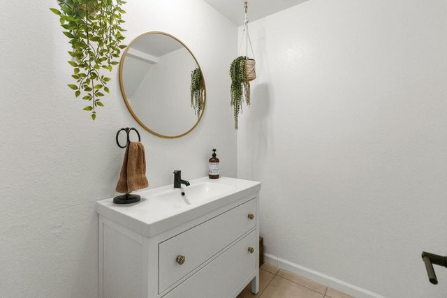 7428 Ranch Ave, Citrus Heights, CA 95610