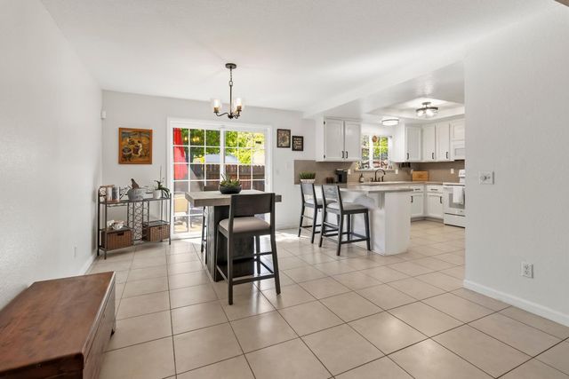 7428 Ranch Ave, Citrus Heights, CA 95610