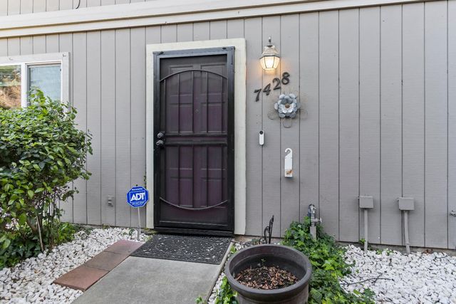7428 Ranch Ave, Citrus Heights, CA 95610