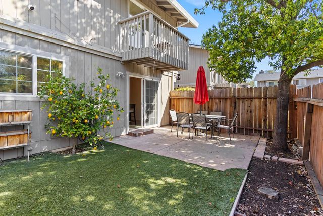 7428 Ranch Ave, Citrus Heights, CA 95610