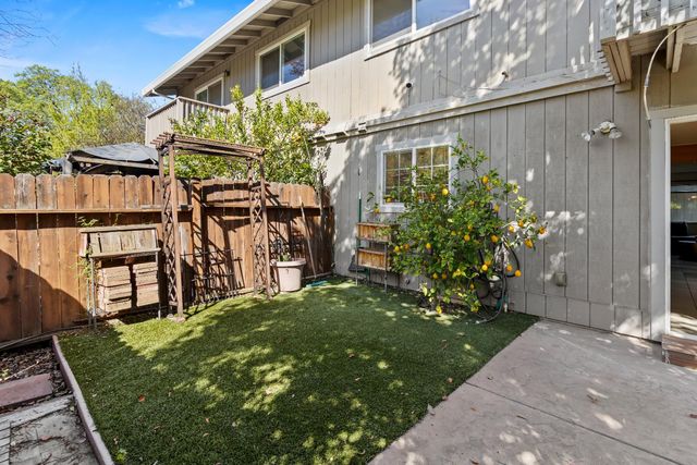 7428 Ranch Ave, Citrus Heights, CA 95610