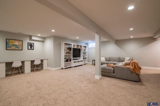 5844 S 91st Street, Lincoln, NE 68526