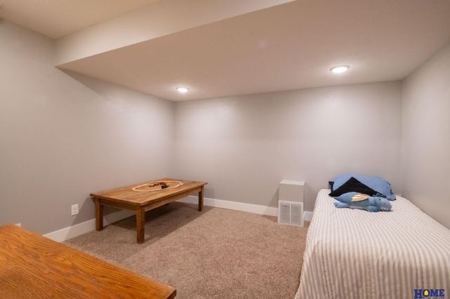 5844 S 91st Street, Lincoln, NE 68526