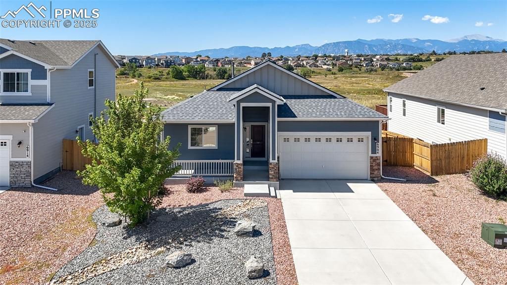 6904 Bigtooth Maple Drive, Colorado Springs, CO 80925