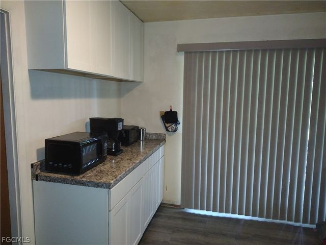 1211 Pondella CIR, North Fort Myers, FL 33903