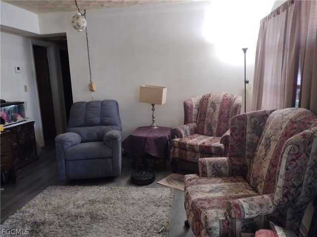 1211 Pondella CIR, North Fort Myers, FL 33903