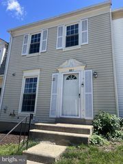 1005 MARSDEN CT, Sterling, VA 20164