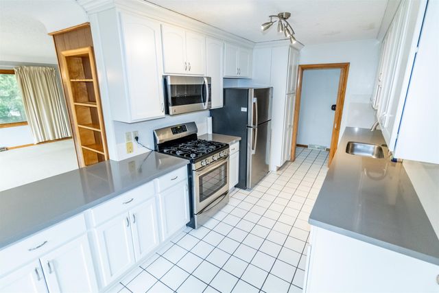 1126 Rachael Street, Waterloo, IA 50701