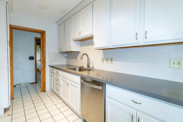 1126 Rachael Street, Waterloo, IA 50701